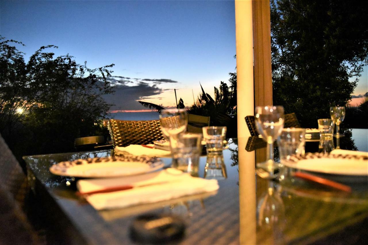 T2 Classe 4 Etoiles Avec Jardin, Piscine, Vue Mer A Saint-Gilles-Les-Bains Екстер'єр фото